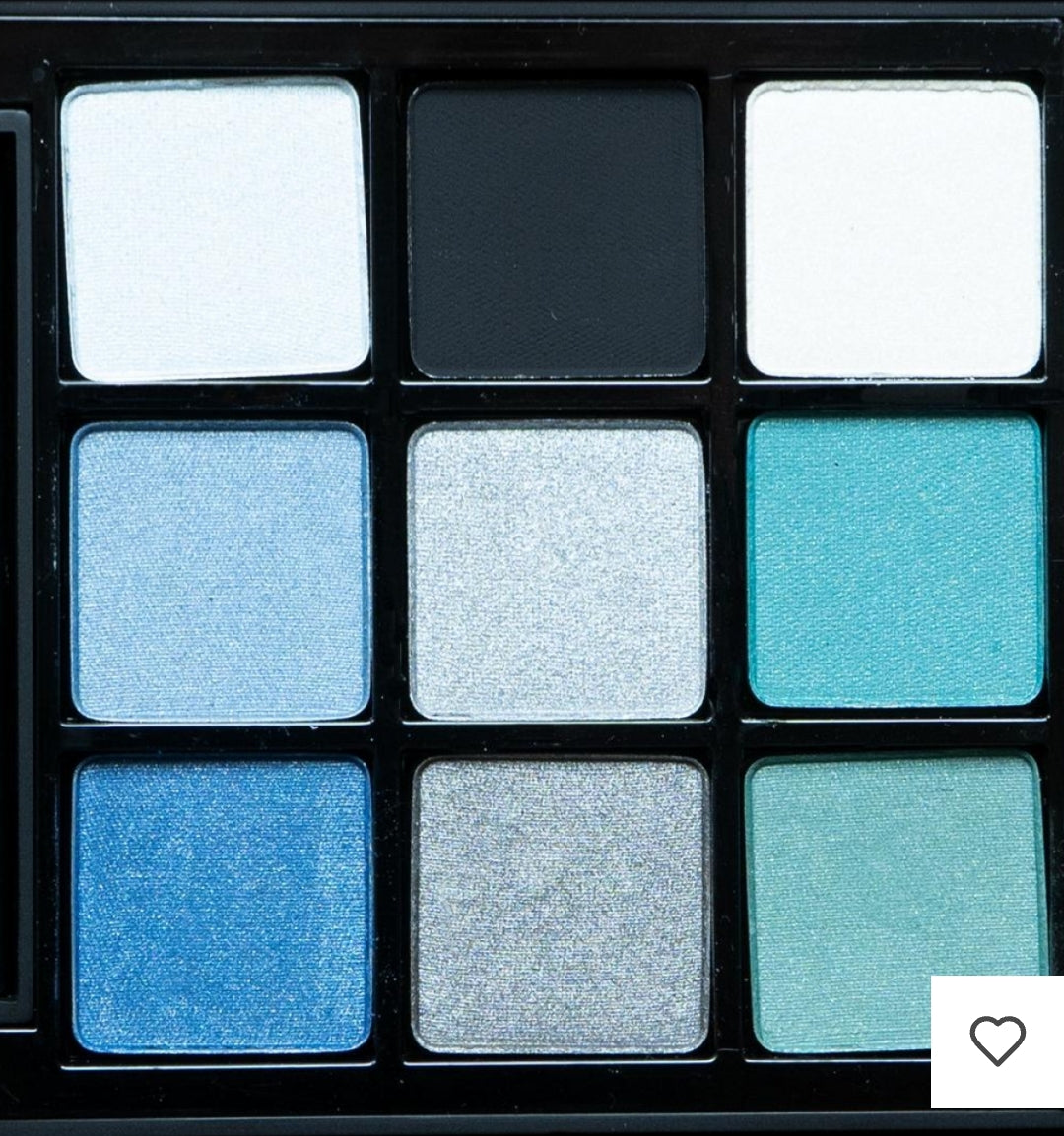 La gamme cosmétiques Chogan a été pensée pour sublimer la beauté naturelle,
Premièrement, tout en respectant la peau et en offrant une expérience unique entre soin, confort et élégance.