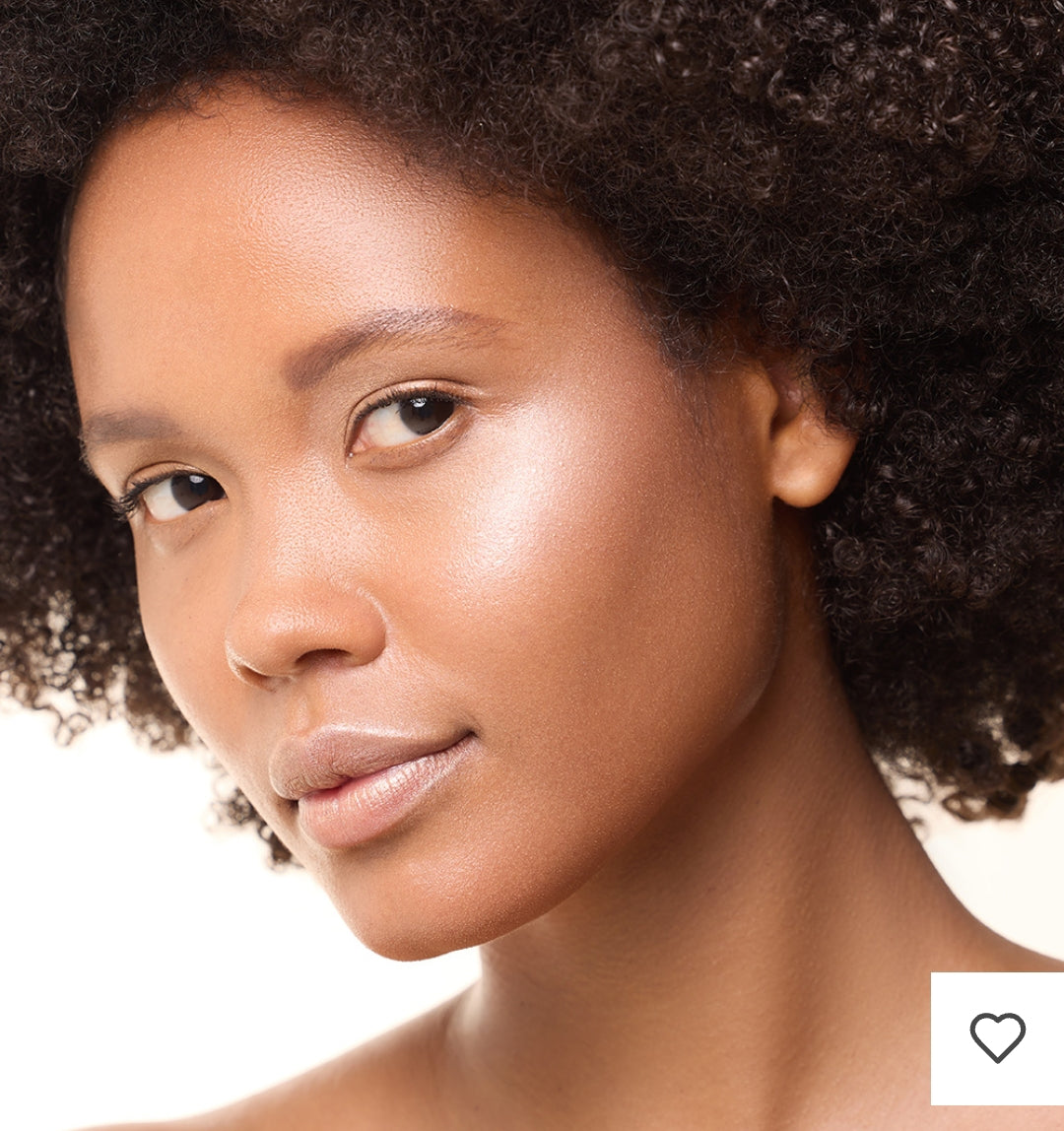 La gamme cosmétiques Chogan a été pensée pour sublimer la beauté naturelle,

Premièrement, tout en respectant la peau et en offrant une expérience unique entre soin, confort et élégance