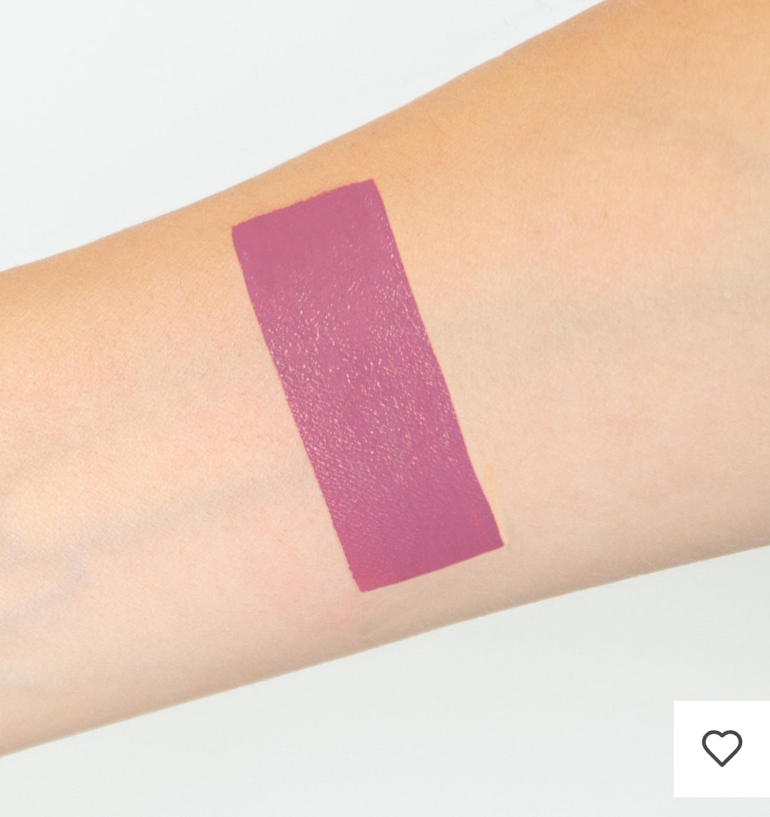 La gamme cosmétiques Chogan a été pensée pour sublimer la beauté naturelle,

Premièrement, tout en respectant la peau et en offrant une expérience unique entre soin, confort et élégance.  