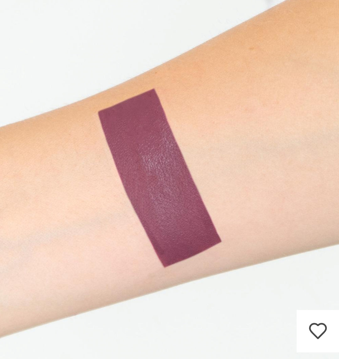 La gamme cosmétiques Chogan a été pensée pour sublimer la beauté naturelle,

Premièrement, tout en respectant la peau et en offrant une expérience unique entre soin, confort et élégance.