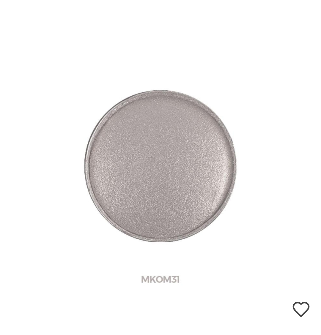 La gamme cosmétiques Chogan a été pensée pour sublimer la beauté naturelle,

Premièrement, tout en respectant la peau et en offrant une expérience unique entre soin, confort et élégance.  