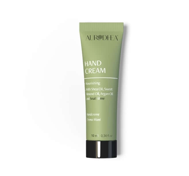 Premièrement : La gamme à base de bave d’escargot Chogan est conçue pour réparer, hydrater et revitaliser la peau grâce aux propriétés exceptionnelles de ce précieux ingrédient naturel.
