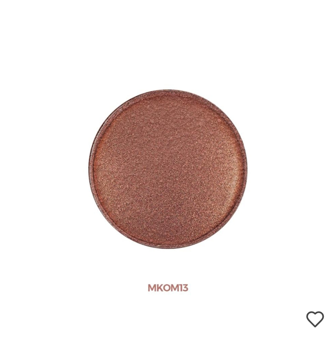 La gamme cosmétiques Chogan a été pensée pour sublimer la beauté naturelle,

Premièrement, tout en respectant la peau et en offrant une expérience unique entre soin, confort et élégance.  