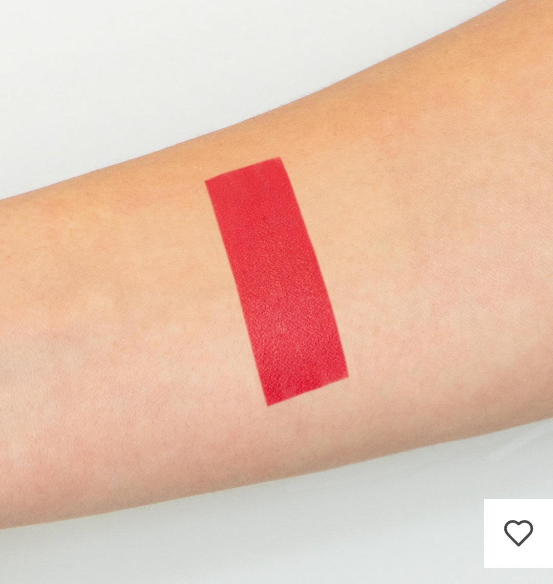 La gamme cosmétiques Chogan a été pensée pour sublimer la beauté naturelle,

Premièrement, tout en respectant la peau et en offrant une expérience unique entre soin, confort et élégance.