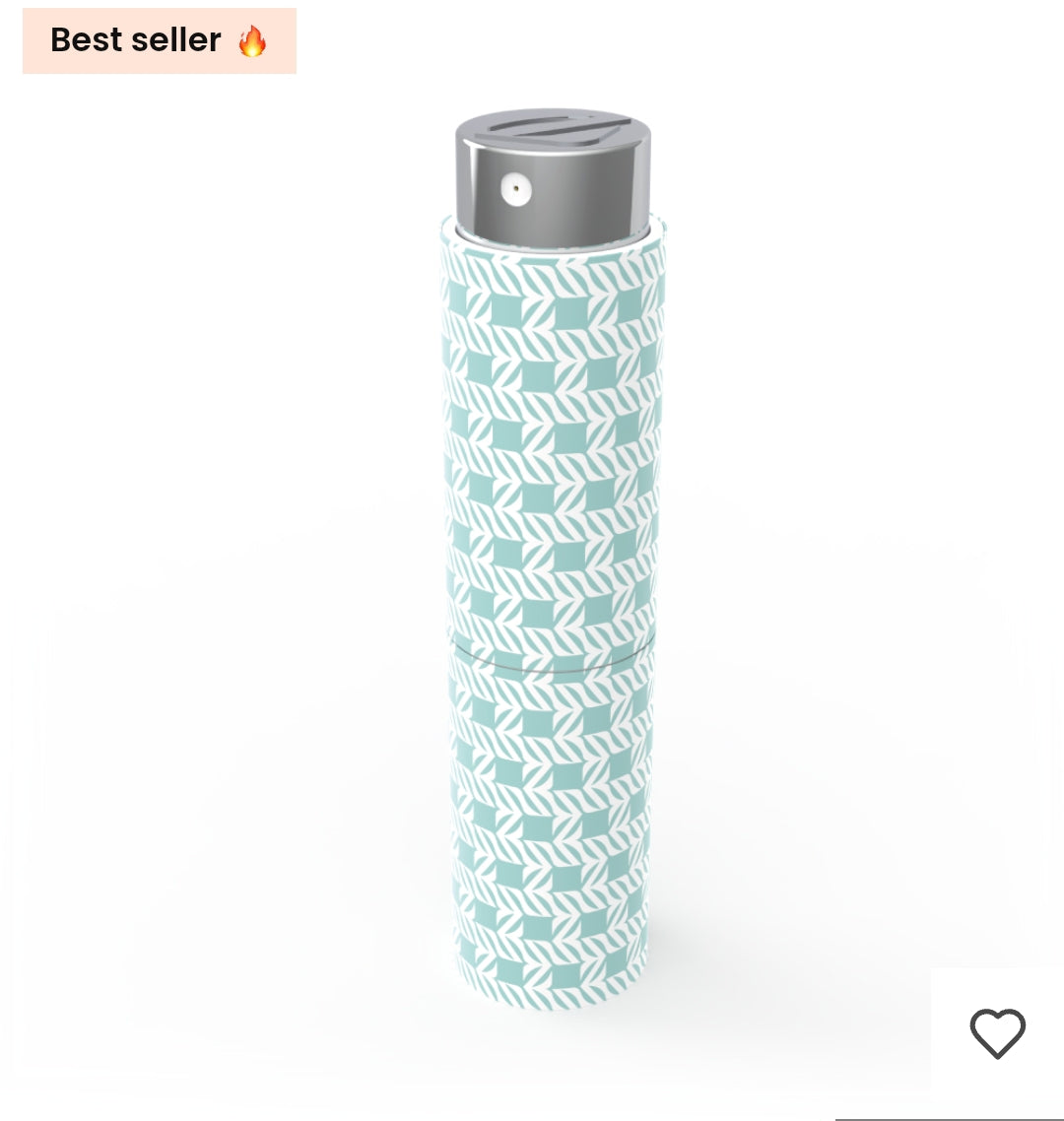 Premièrement, Les parfums Olfa Zeta chogan allient élégance intemporelle et sensualité captivante.