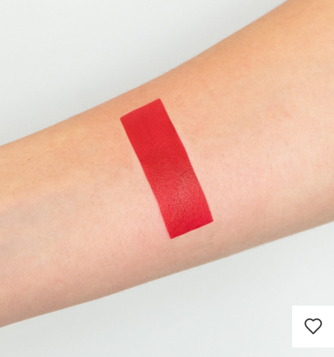 La gamme cosmétiques Chogan a été pensée pour sublimer la beauté naturelle,

Premièrement, tout en respectant la peau et en offrant une expérience unique entre soin, confort et élégance.