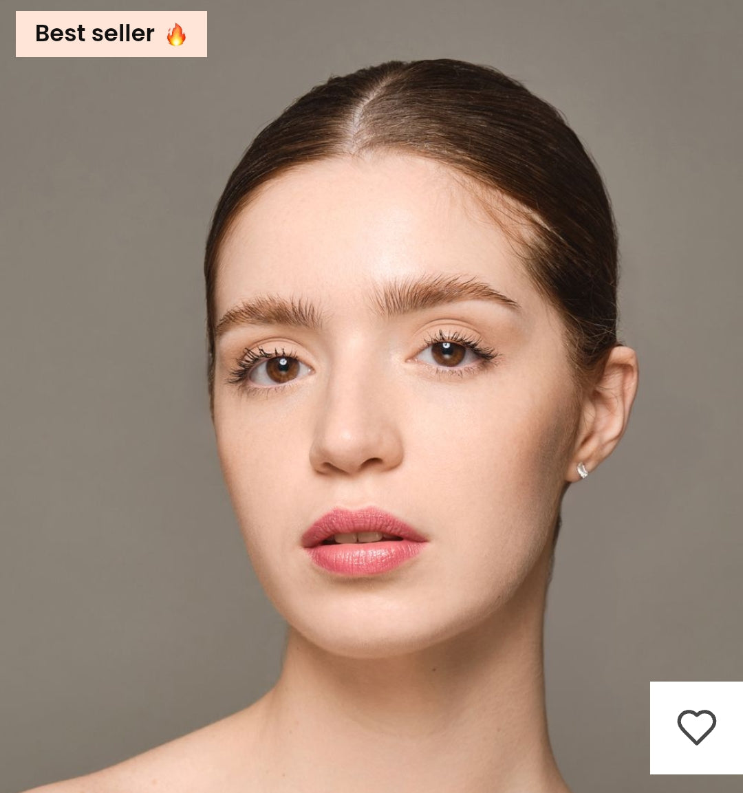 La gamme cosmétiques Chogan a été pensée pour sublimer la beauté naturelle,

Premièrement, tout en respectant la peau et en offrant une expérience unique entre soin, confort et élégance.