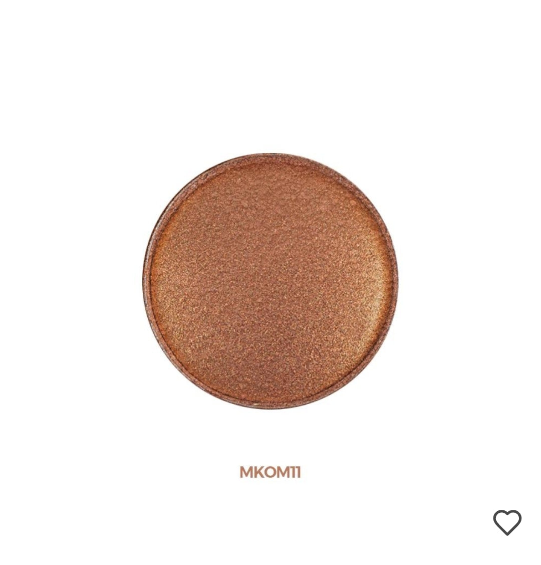 La gamme cosmétiques Chogan a été pensée pour sublimer la beauté naturelle,

Premièrement, tout en respectant la peau et en offrant une expérience unique entre soin, confort et élégance.  