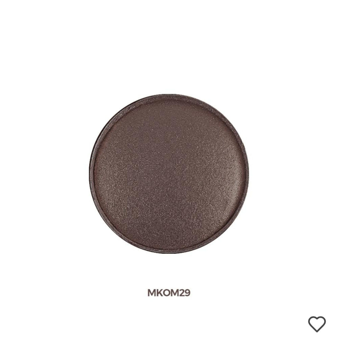 La gamme cosmétiques Chogan a été pensée pour sublimer la beauté naturelle,

Premièrement, tout en respectant la peau et en offrant une expérience unique entre soin, confort et élégance.