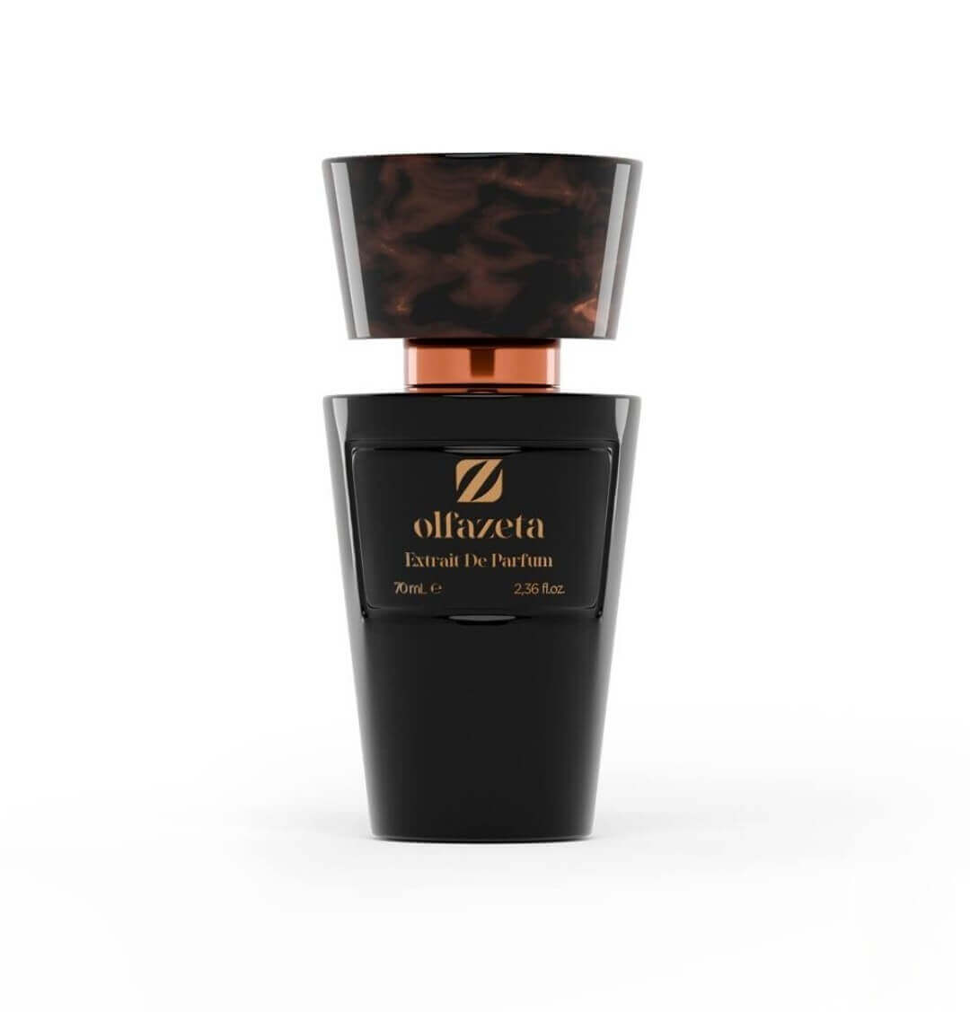 Pour commencer, il convient de présenter le British Charm For Him (Référence : 160M) de Chogan en flacon élégant de 70 ml, comme une fragrance masculine haut de gamme et d'une intensité remarquable,