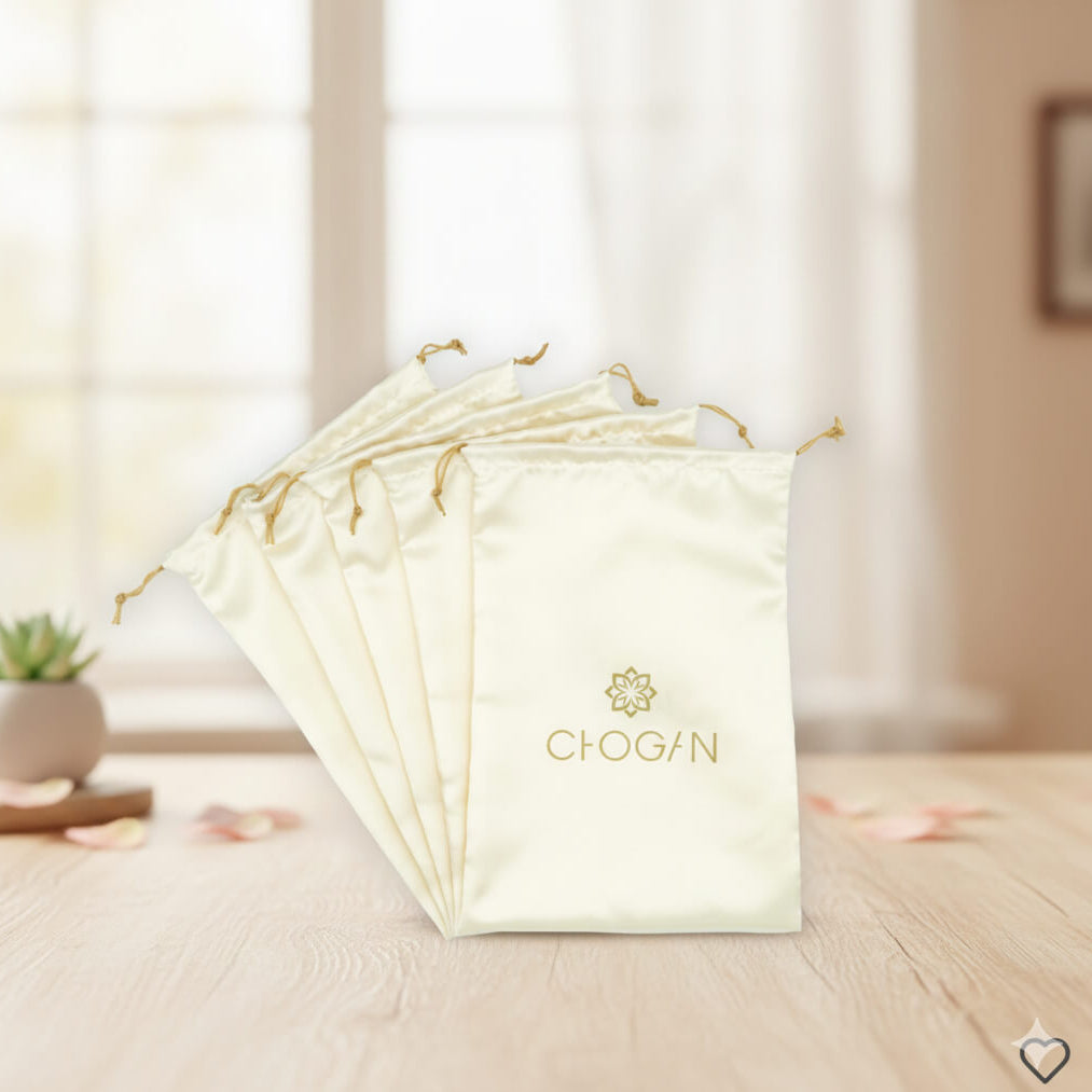 Premièrement : La gamme Sacs Cadeaux Chogan est spécialement conçue pour sublimer chaque présent et transformer l'acte d'offrir en un moment d'exception.