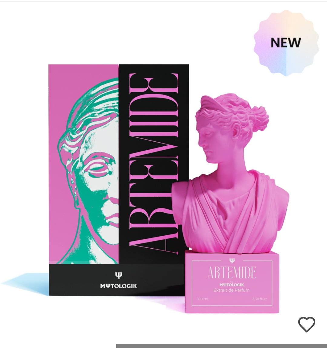 Premièrement : La collection de parfums Chogan offre une combinaison parfaite d'élégance artistique et de créativité audacieuse.