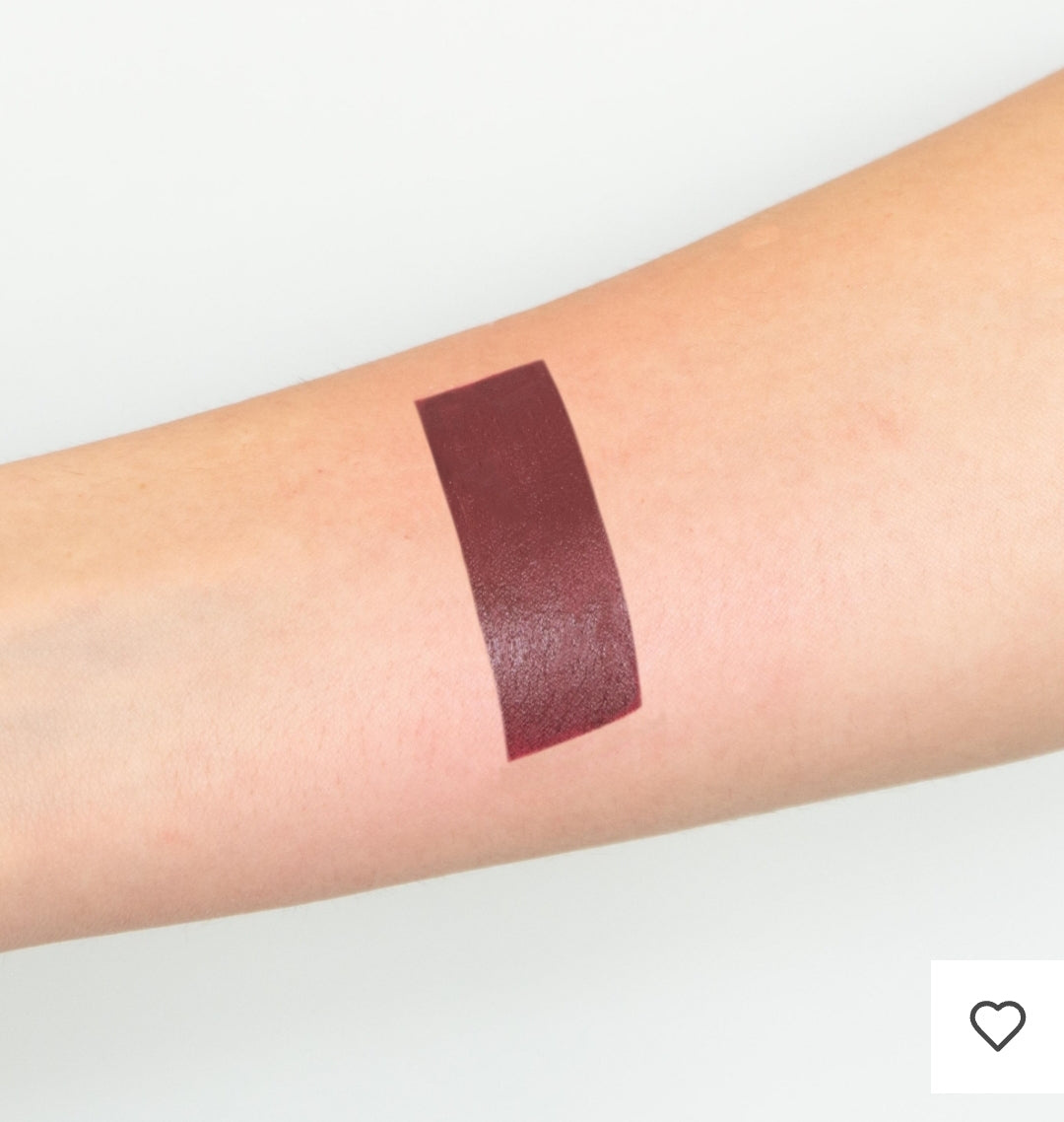 La gamme cosmétiques Chogan a été pensée pour sublimer la beauté naturelle,

Premièrement, tout en respectant la peau et en offrant une expérience unique entre soin, confort et élégance. 