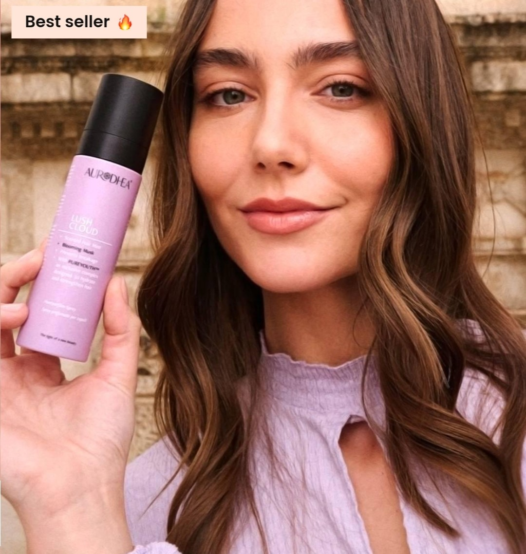 Premièrement : La brume parfumée corps Chogan vous permet de sublimer votre routine quotidienne avec des fragrances légères et aériennes qui enveloppent la peau d'une douceur irrésistible.  