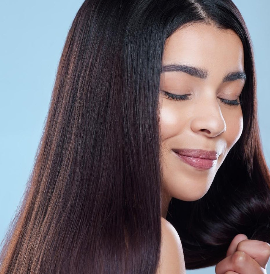 Premièrement, la Gamme Lolum Chogan est formulée pour révéler la beauté naturelle de la peau.

grâce à un mélange exclusif d’huiles précieuses et d’actifs végétaux soigneusement sélectionnés.